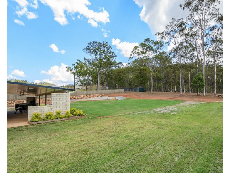424 Jim Whyte Way, Burua QLD 4680