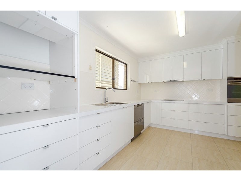 5 Ormiston Street, Clinton QLD 4680