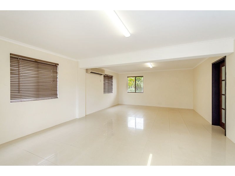 5 Ormiston Street, Clinton QLD 4680