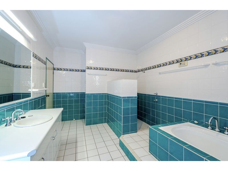 5 Maraboon Court, Clinton QLD 4680