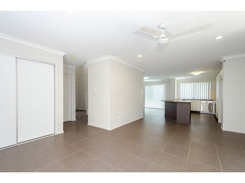 12 PHOENIX PLACE, Telina QLD 4680