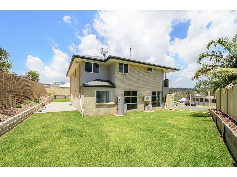 12 PHOENIX PLACE, Telina QLD 4680