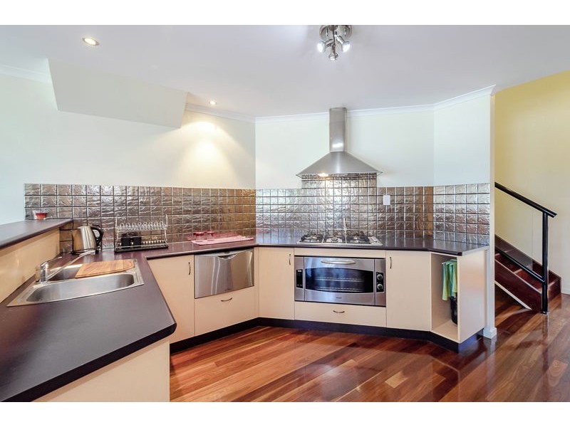 48 Malpas Street, Boyne Island QLD 4680