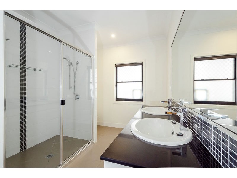 27 Beatle Parade, Calliope QLD 4680
