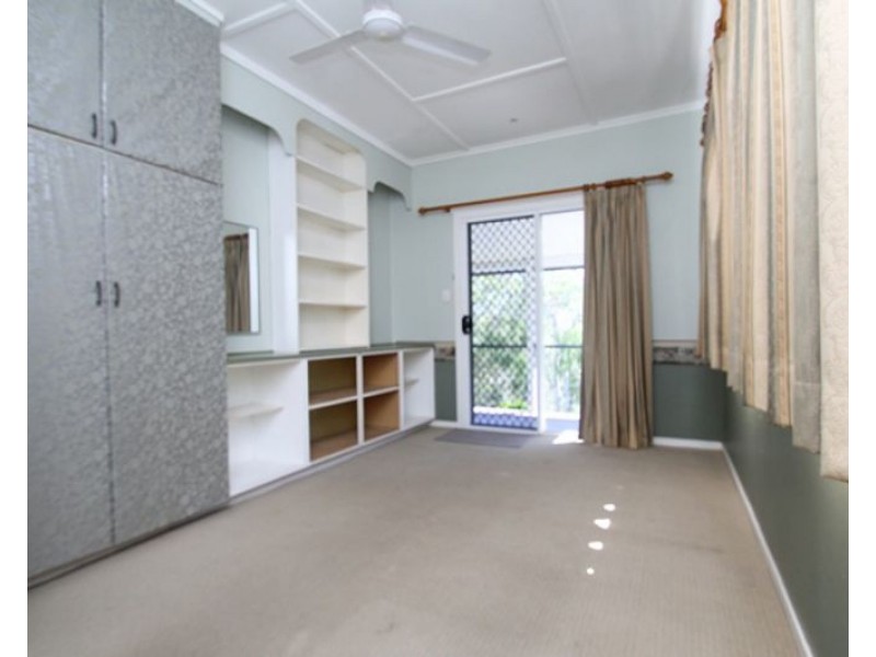 15 Kellet Street, West Gladstone QLD 4680