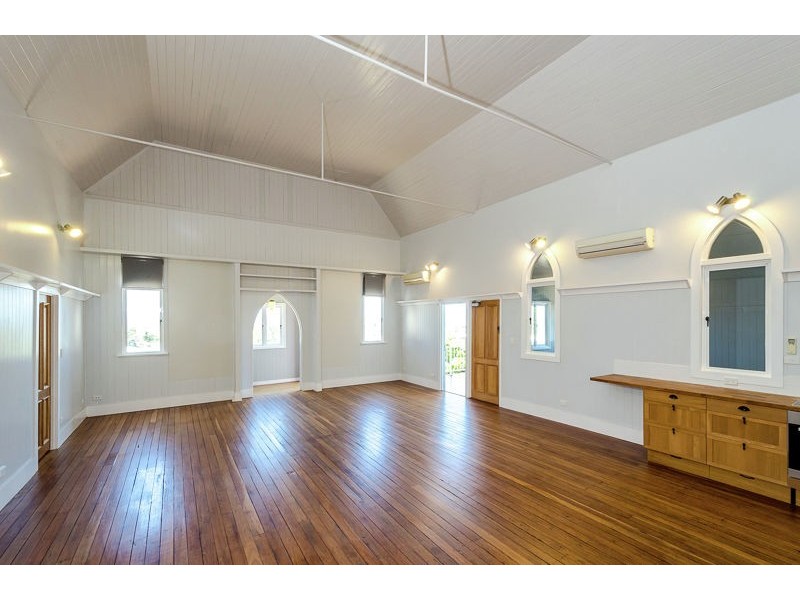 9 Williamson Street, West Gladstone QLD 4680