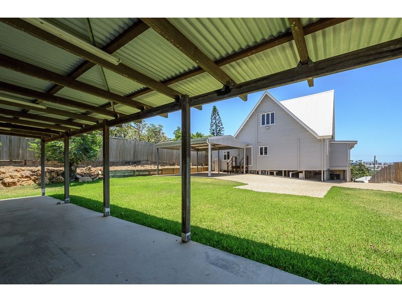 9 Williamson Street, West Gladstone QLD 4680