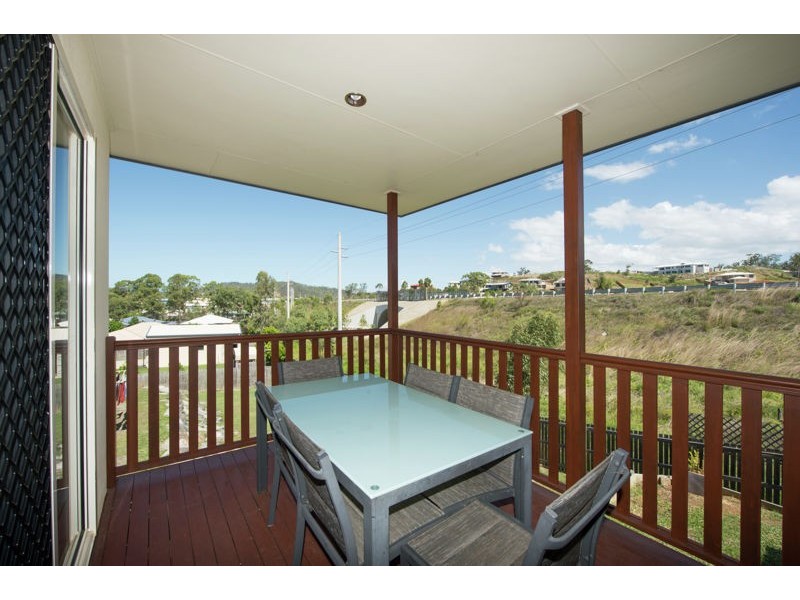 7 Jenolan Court, New Auckland QLD 4680