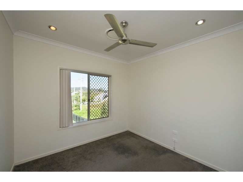 7 Jenolan Court, New Auckland QLD 4680