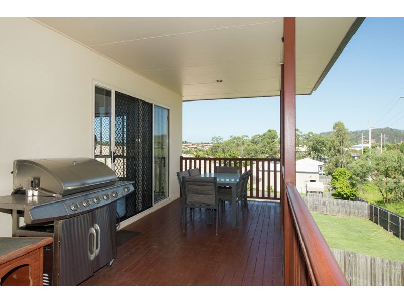 7 Jenolan Court, New Auckland QLD 4680