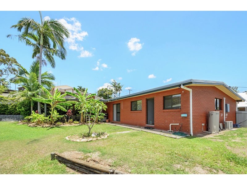 4 MERCEDES STREET, Clinton QLD 4680