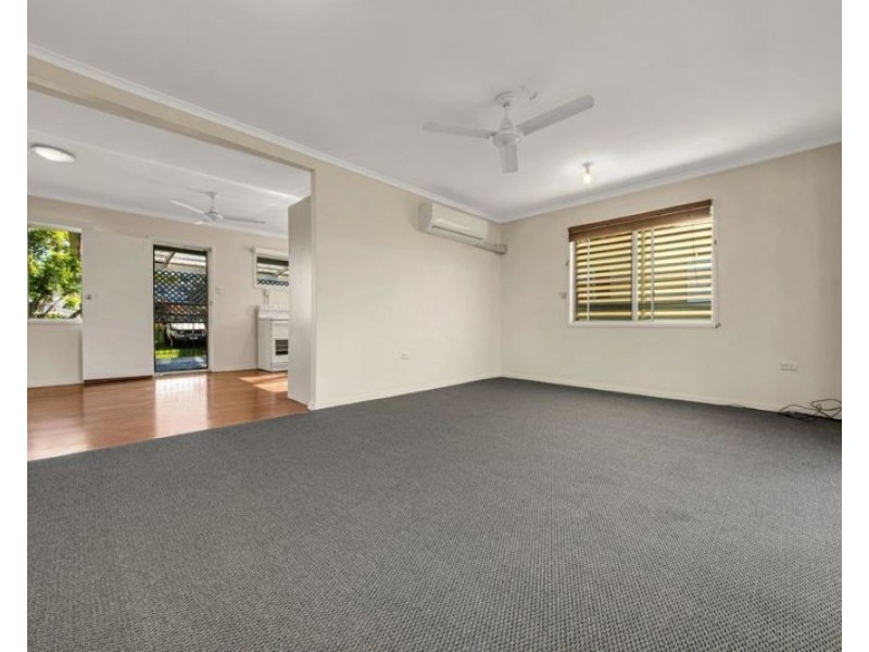 21 Cook Street, West Gladstone QLD 4680