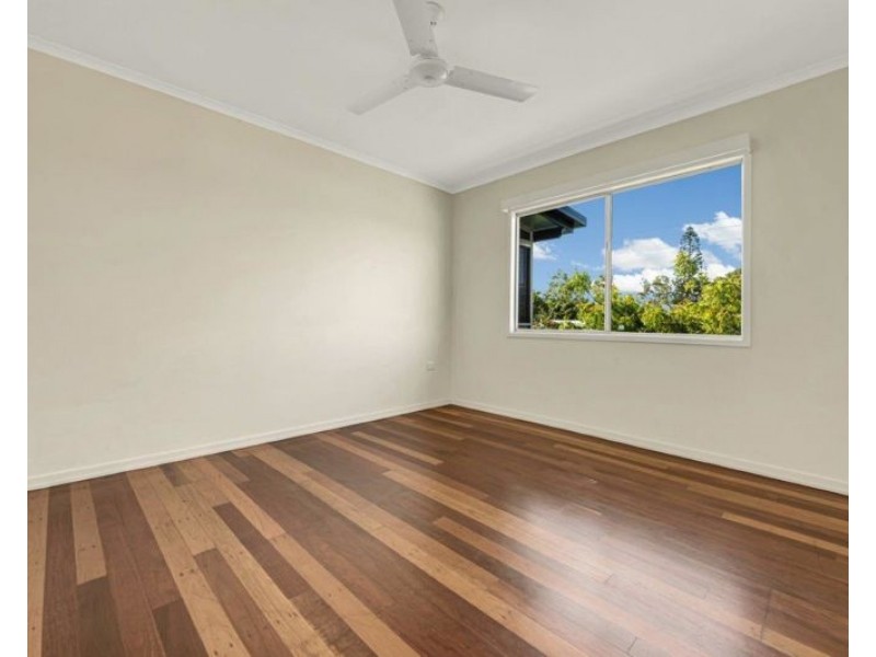 21 Cook Street, West Gladstone QLD 4680