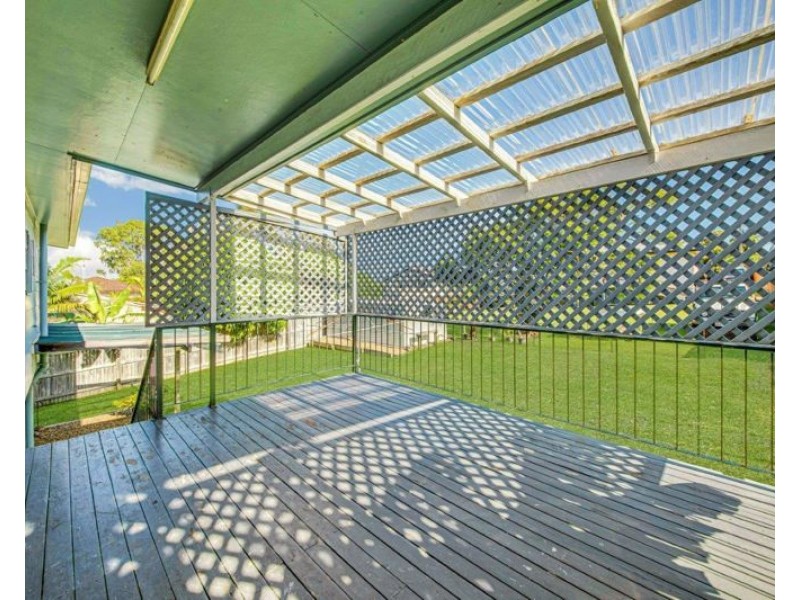 21 Cook Street, West Gladstone QLD 4680