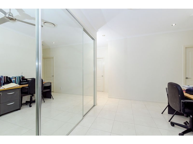 4 Wyara Close, Clinton QLD 4680