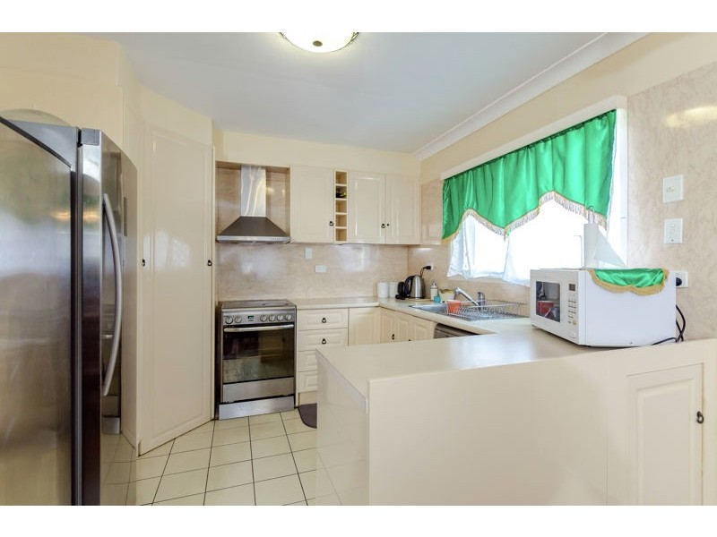 18 Schafer Street, Clinton QLD 4680