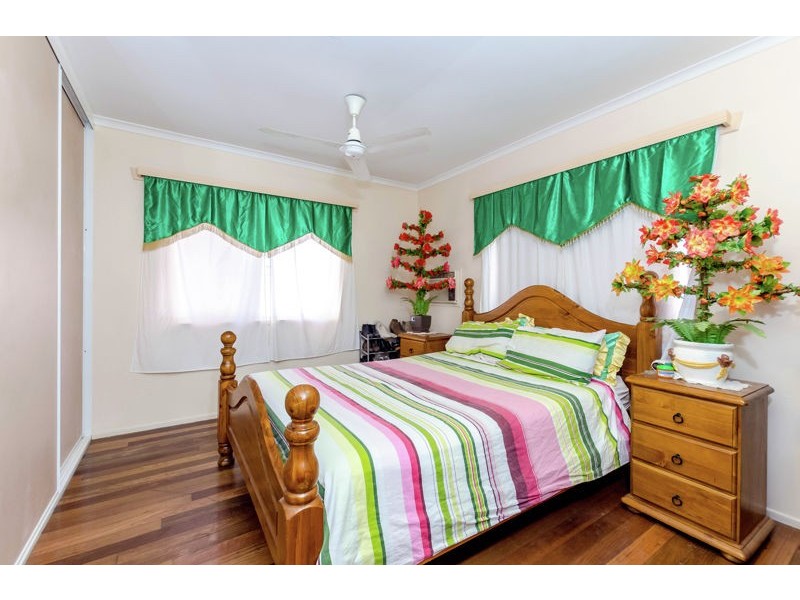 18 Schafer Street, Clinton QLD 4680