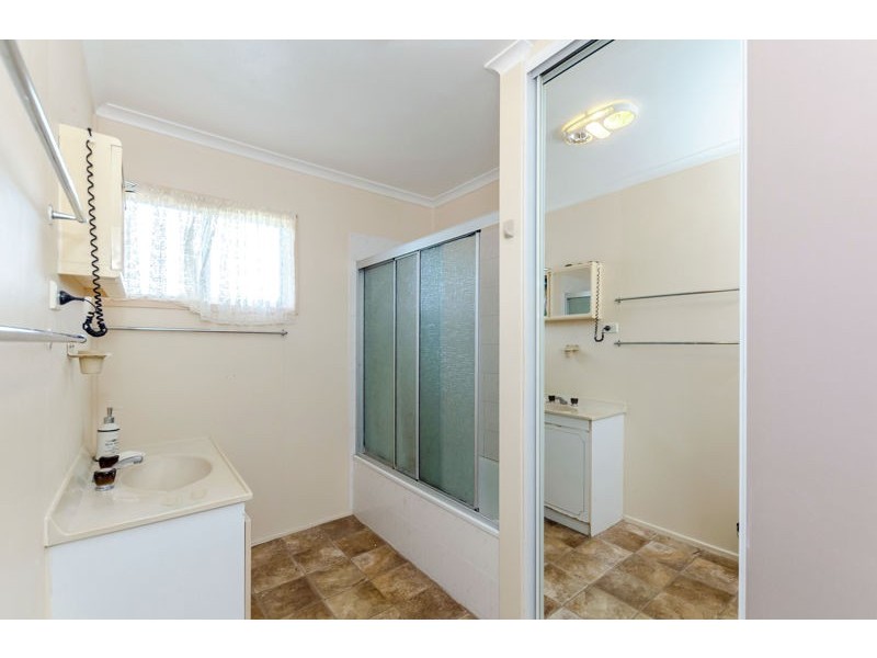 18 Schafer Street, Clinton QLD 4680