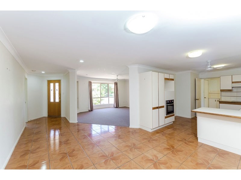 1 Seal Close, Clinton QLD 4680