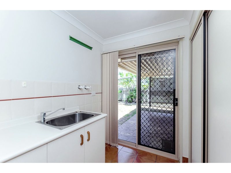 1 Seal Close, Clinton QLD 4680