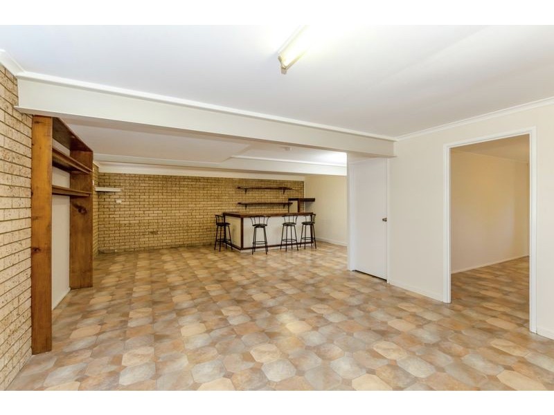 36 Jupiter Street, Telina QLD 4680