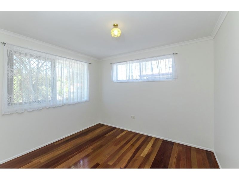 36 Jupiter Street, Telina QLD 4680