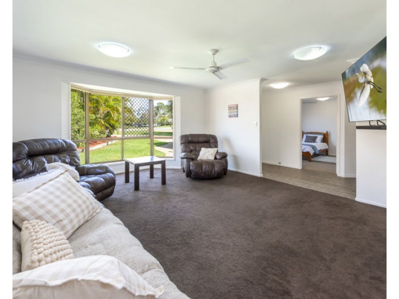 38 Hamilton Drive, Clinton QLD 4680