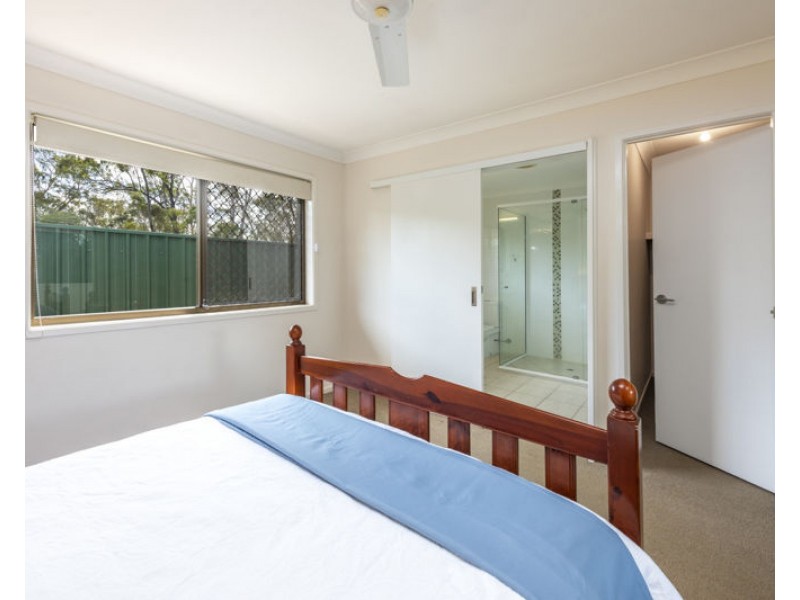 38 Hamilton Drive, Clinton QLD 4680