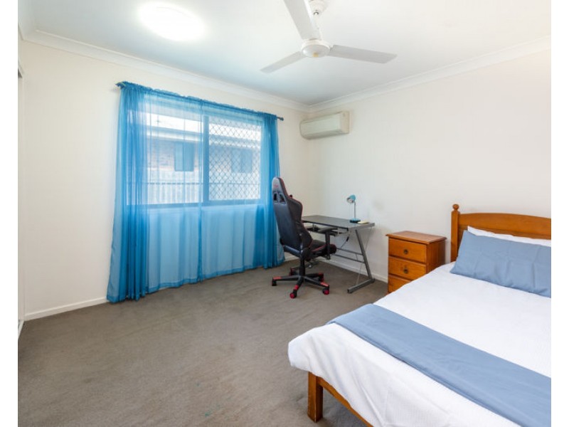 38 Hamilton Drive, Clinton QLD 4680