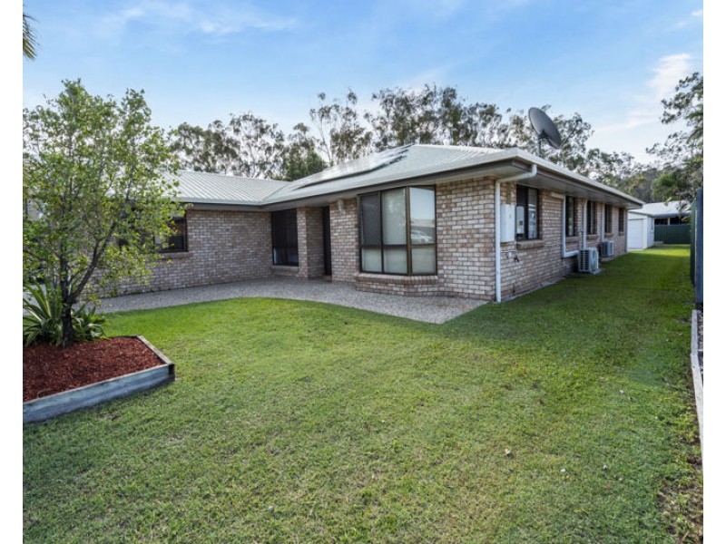 38 Hamilton Drive, Clinton QLD 4680