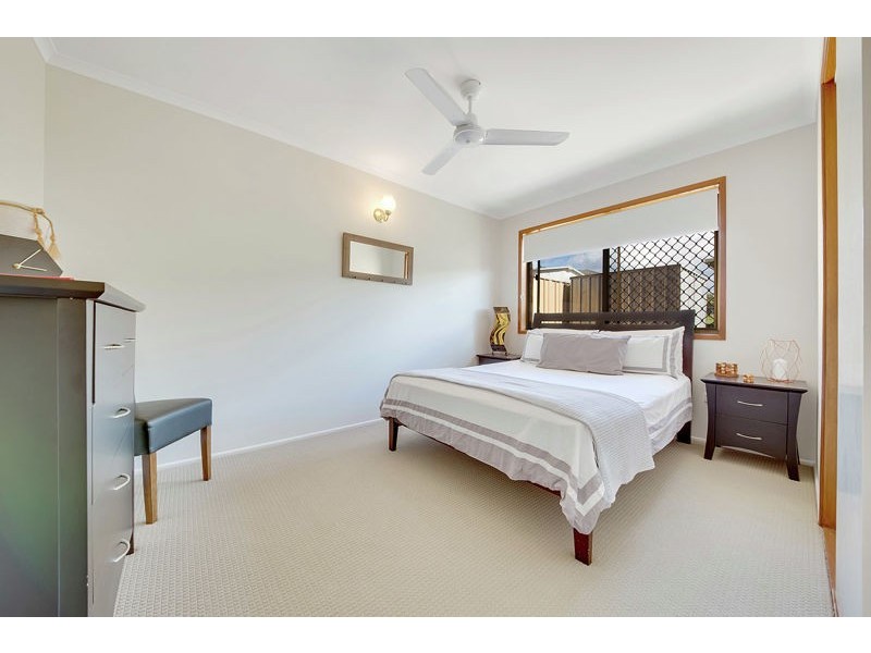 12 Luton Street, Telina QLD 4680