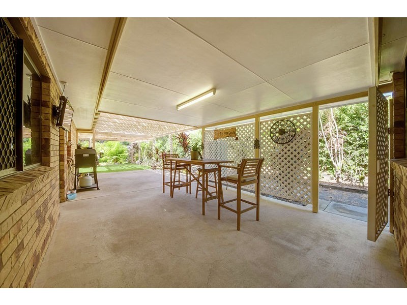 12 Luton Street, Telina QLD 4680