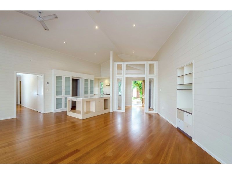 9 Piper Street, West Gladstone QLD 4680