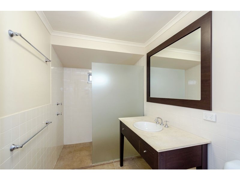 9 Piper Street, West Gladstone QLD 4680