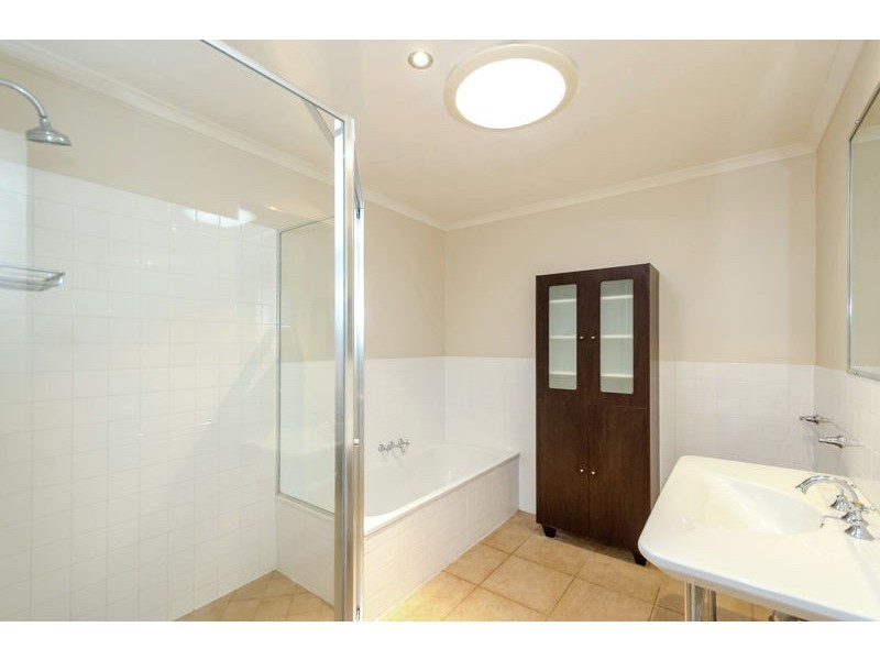 9 Piper Street, West Gladstone QLD 4680