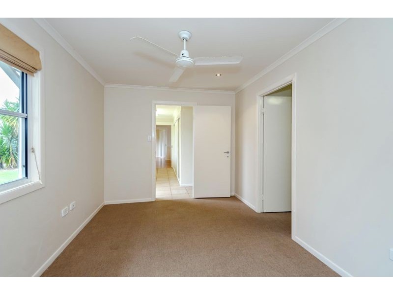 9 Piper Street, West Gladstone QLD 4680