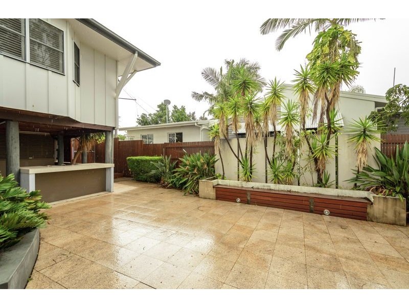 9 Piper Street, West Gladstone QLD 4680