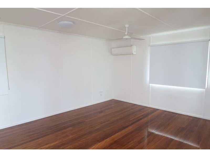 1 BYRNE STREET, West Gladstone QLD 4680