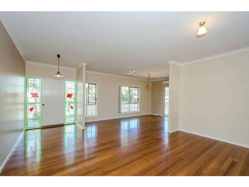 60 Witney Street, Telina QLD 4680