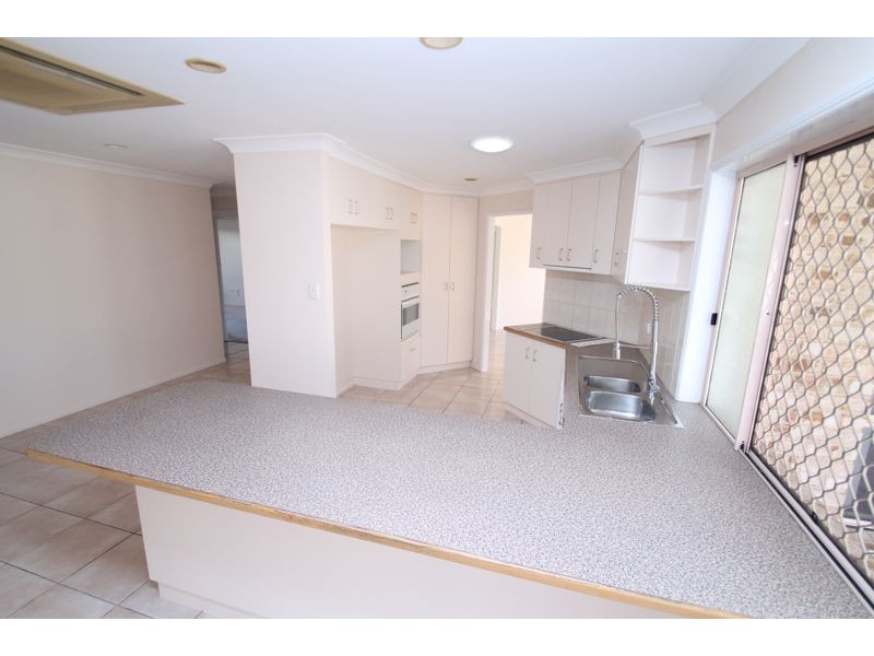 64 Aramac Drive, Clinton QLD 4680