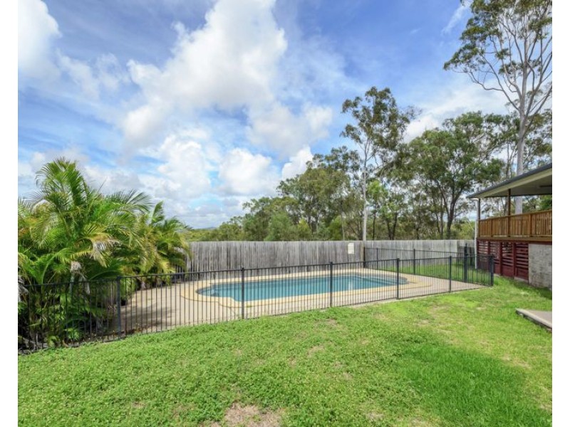 15 Cockatoo Drive, New Auckland QLD 4680