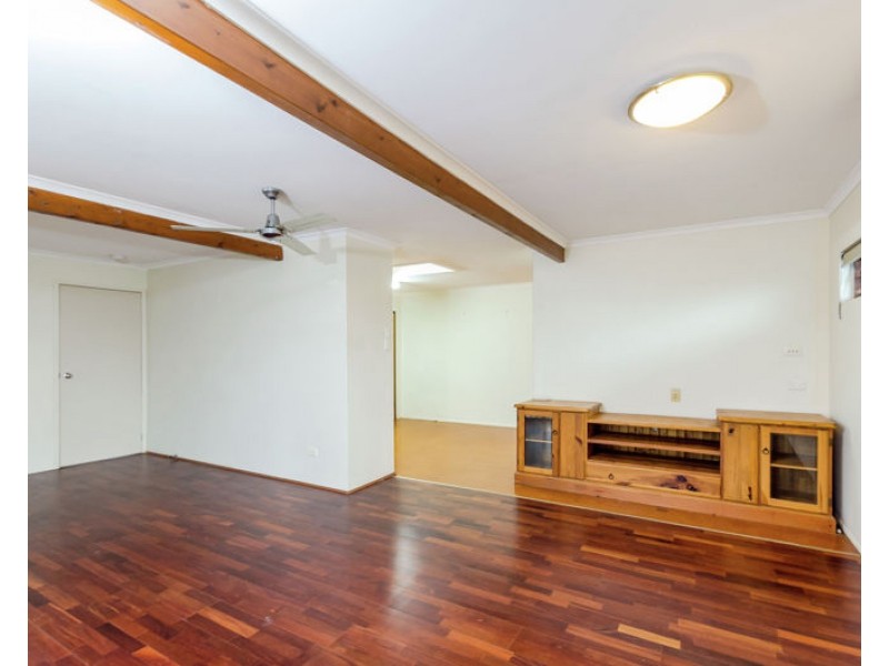 15 Cockatoo Drive, New Auckland QLD 4680