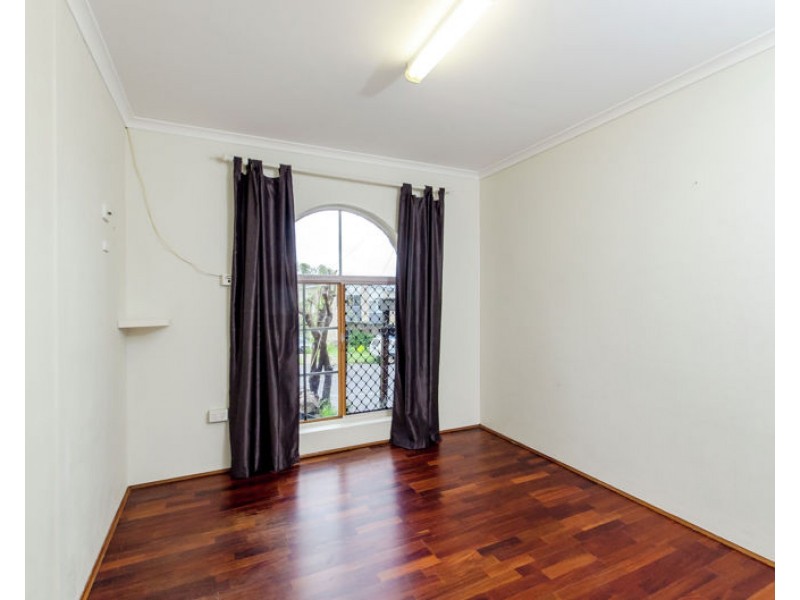 15 Cockatoo Drive, New Auckland QLD 4680