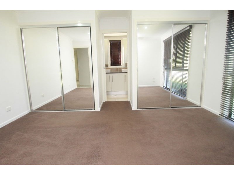 8 Ingra Close, Glen Eden QLD 4680