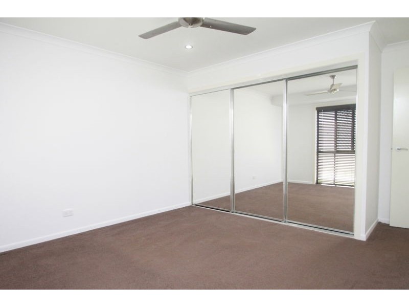 8 Ingra Close, Glen Eden QLD 4680