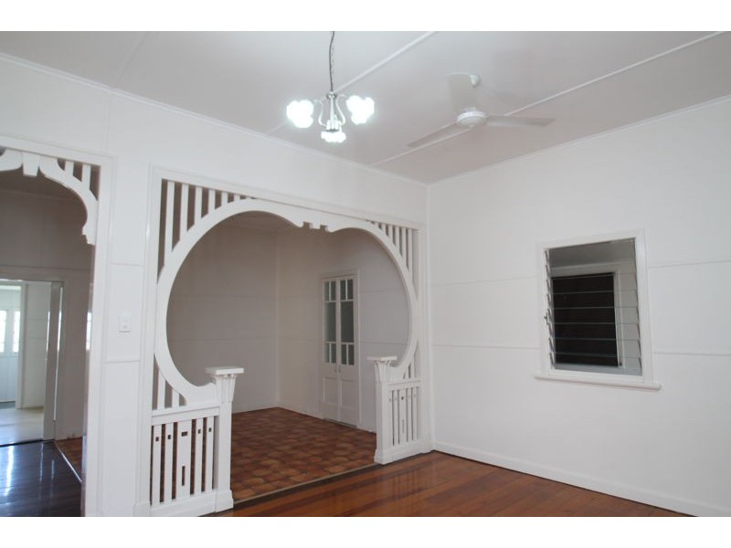 104 Oaka Lane, South Gladstone QLD 4680