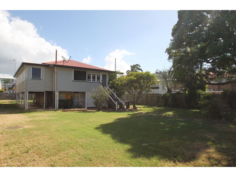 104 Oaka Lane, South Gladstone QLD 4680