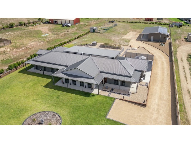 6 Jillaroo Close, Benaraby QLD 4680