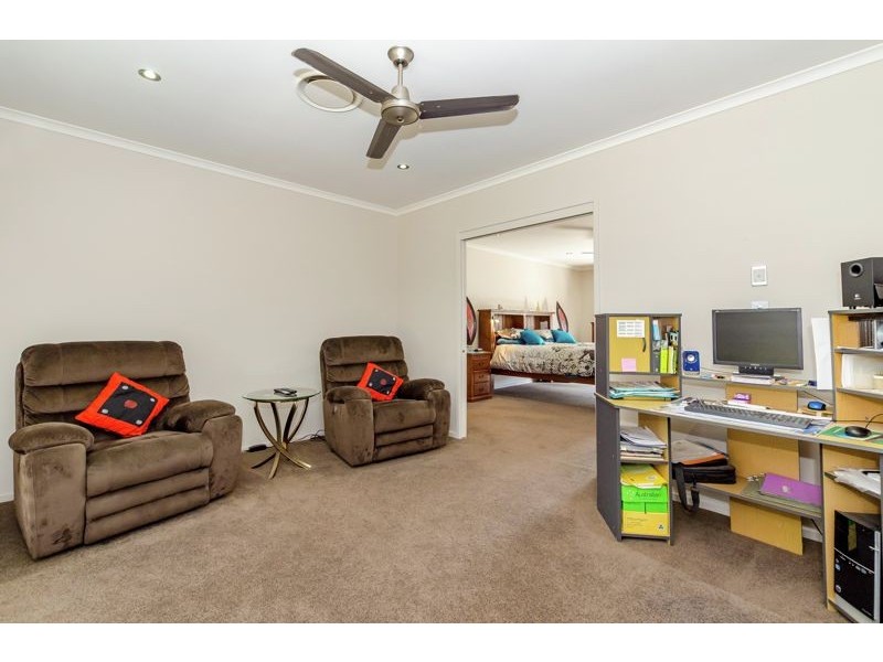 6 Jillaroo Close, Benaraby QLD 4680