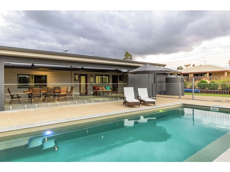 6 Jillaroo Close, Benaraby QLD 4680